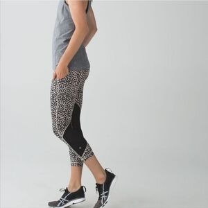 Lululemon Pace Rival Crop‎ *Full-On Luxtreme Ace Spot Grain Leggings Sz 4 Black